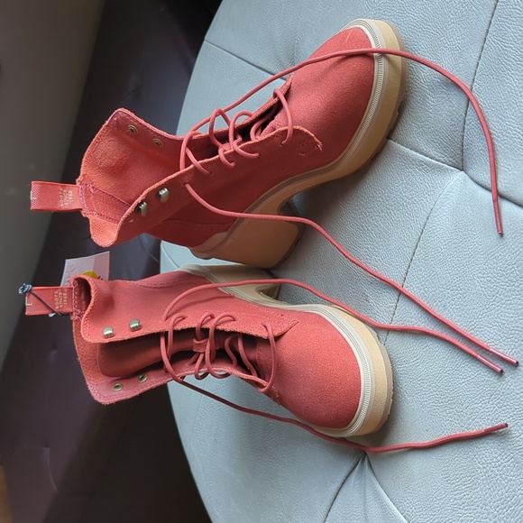 New Sorel Waterproof Hi-Line Heel Lace Up Boots size 5 - Picture 2 of 4